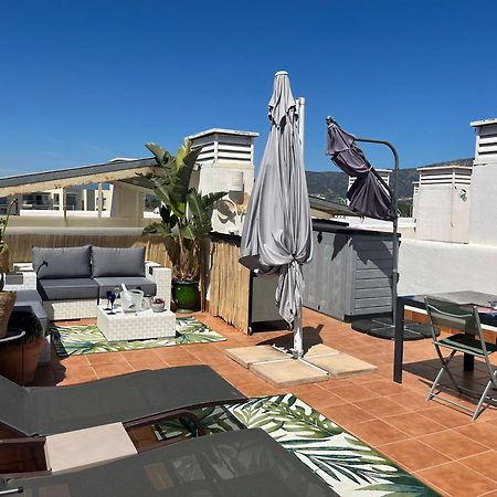 Appartement Avec Terrasse Sur Le Toit Vue Mer Roses Exterior foto